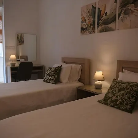 Netta Maltese Townhouse Nyaraló *